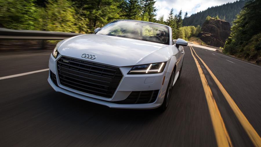  Audi TT Roadster 2.0 TFSI Quattro (8S) 2015 года  (NA) (фото 5 из 18)